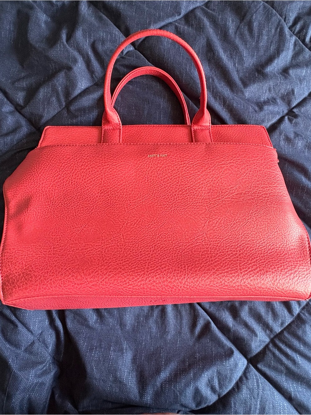 Matt & Nat Coral Red Vegan Leather Tote Bag - Picture 2 of 5